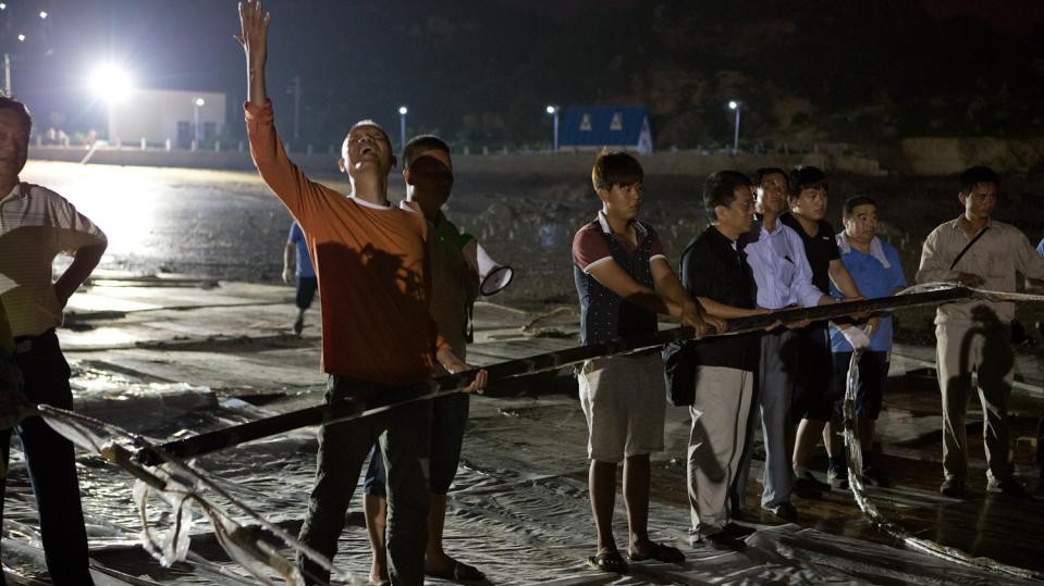 Цай Гоцян оригинально поздравил свою бабушку с Днем рождения