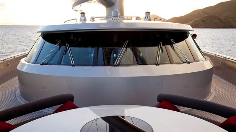 Дорогая яхта Maltese Falcon