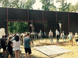 Біля "Межигір'я" Калетніка у Бучі розібрали частину 5-метрового паркану