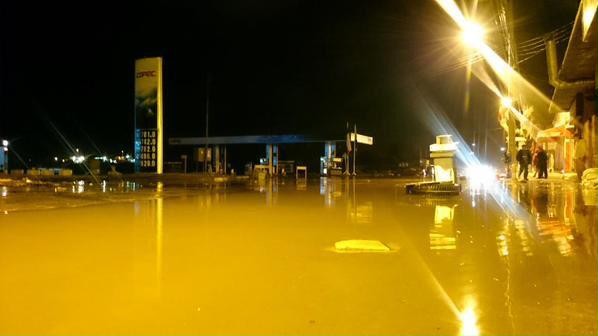 Природный катаклизм привел к разрушениям