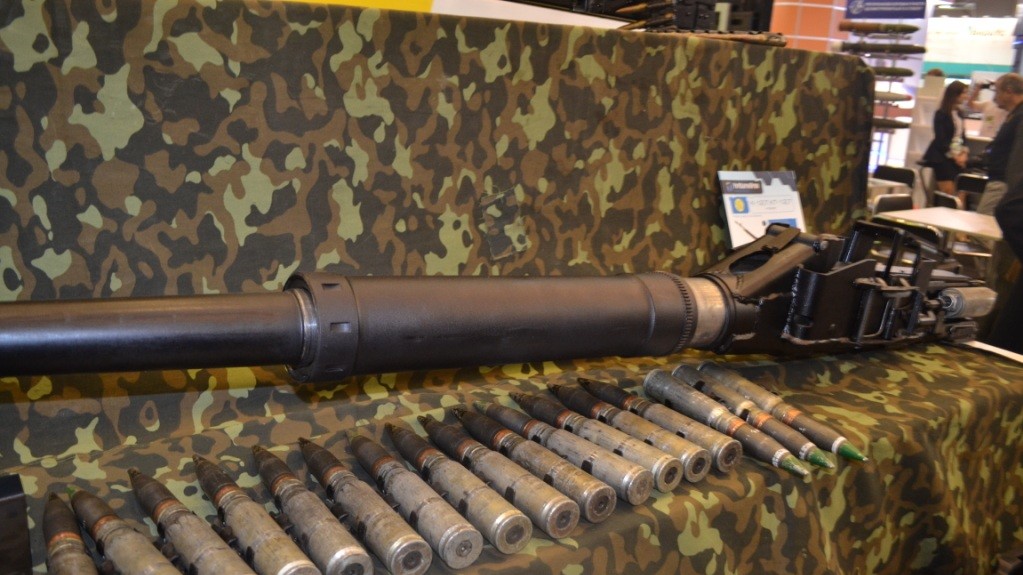 На выставке представлены образцы современного оружия