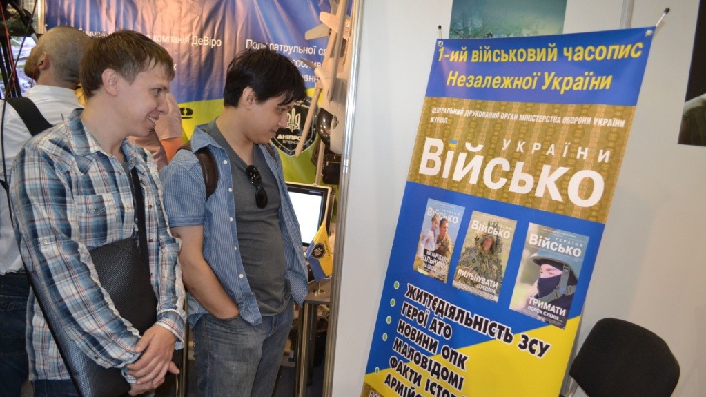 На выставке представлены образцы современного оружия