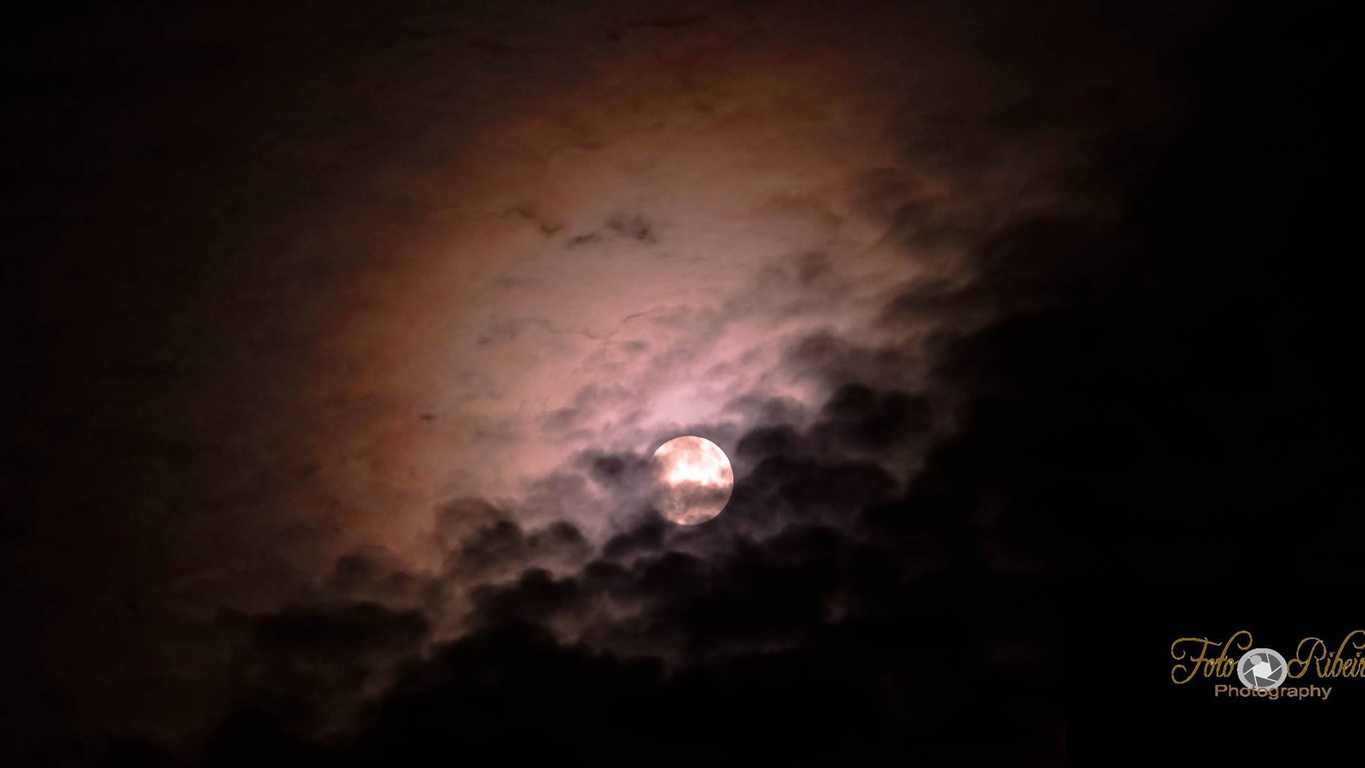 Суперлуние