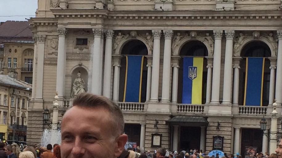 Ларсон умер 26 сентября