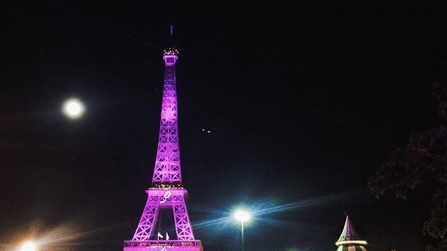 Эйфелева башня