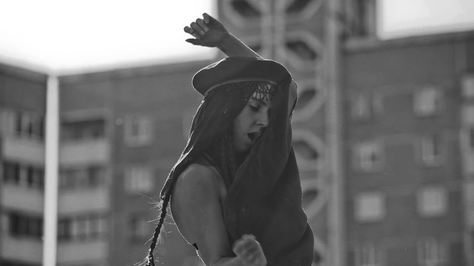 Фото зі зйомок кліпу MØ Kamikaze в Києві