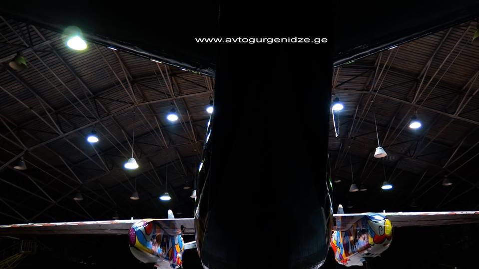 Установка літака в Жулянах зайняла близько шести годин