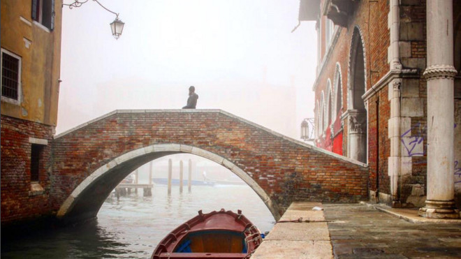 Венеція в тумані набуває загадковий вигляд