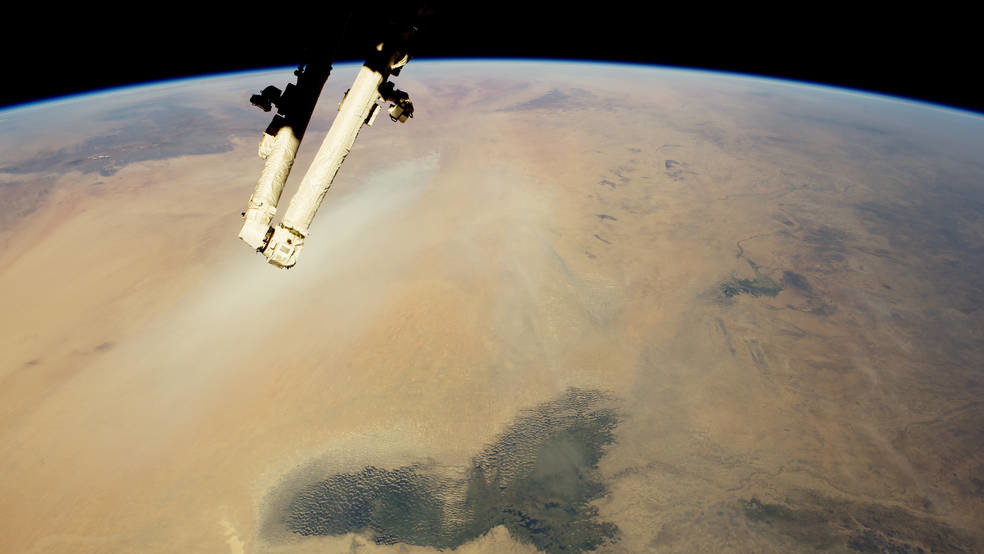 Озеро Чад і піски Сахари