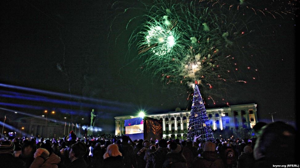 Симферополь в новогоднюю ночь