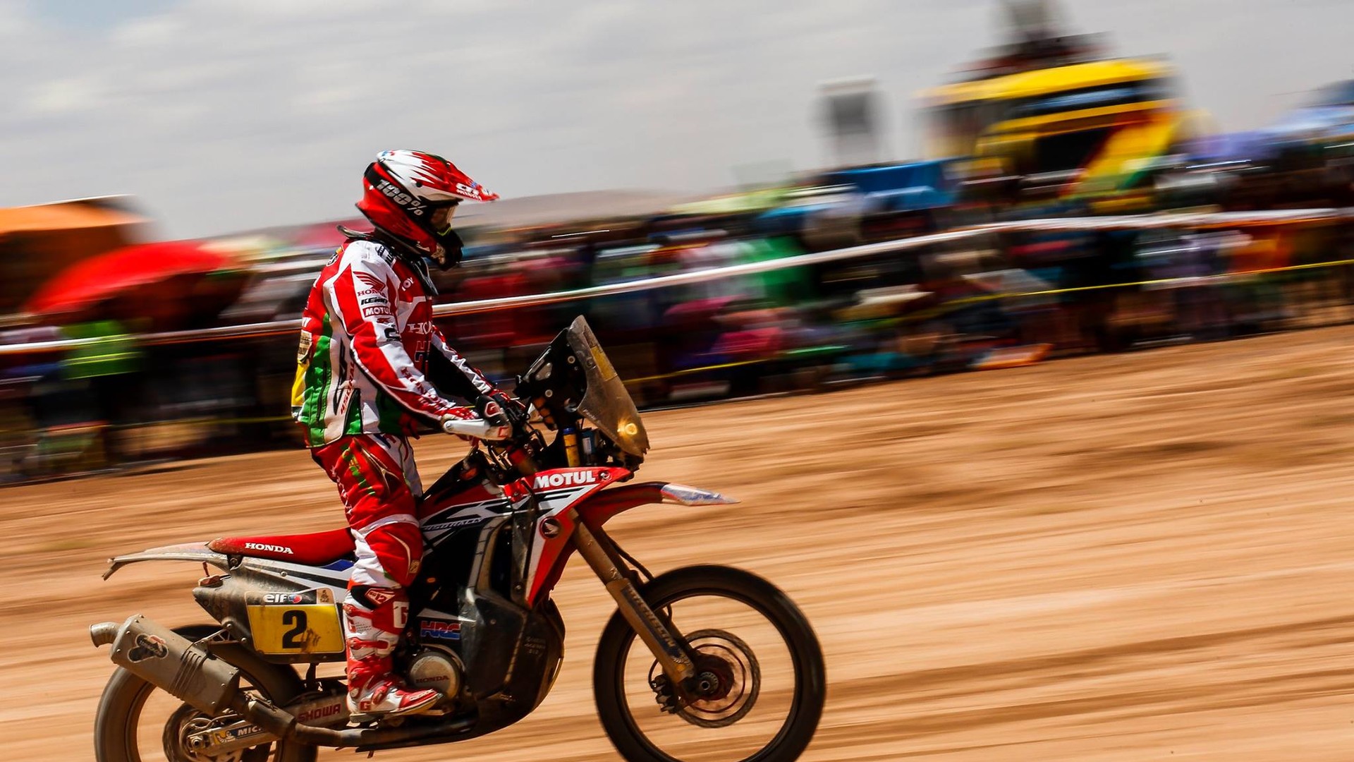 Пилоты преодолевают трудный маршрут