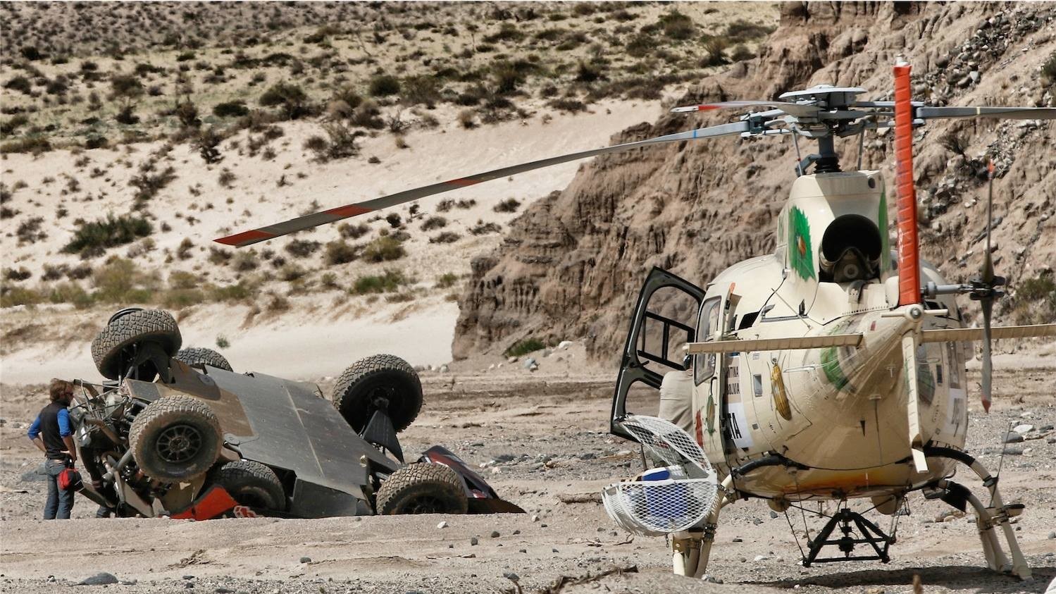 Пилоты преодолевают трудный маршрут