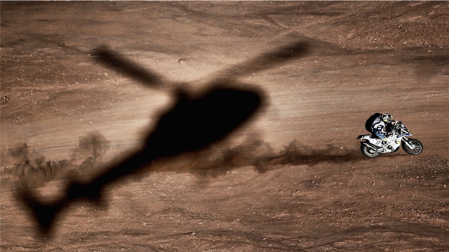 Пилоты преодолевают трудный маршрут