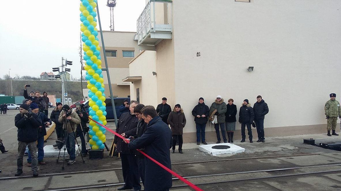 Украинские товары будут доставлять в Китай через Грузию и Азербайджан