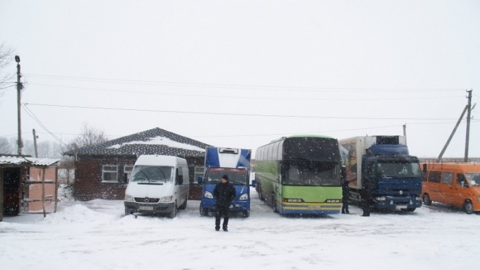 Вантажівки під Одесою