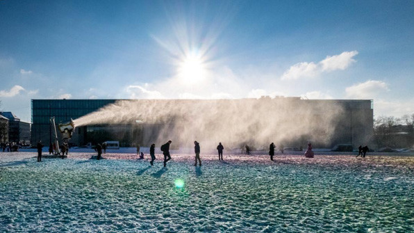 Інсталяція "Clouds"
