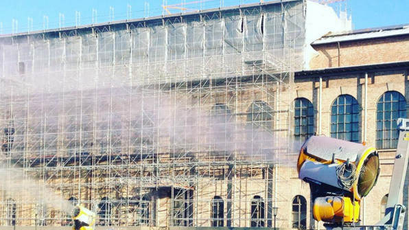 Інсталяція "Clouds"