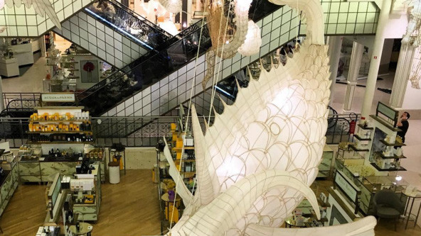 На виставці представлені роботи з циклу "Гра дитини"