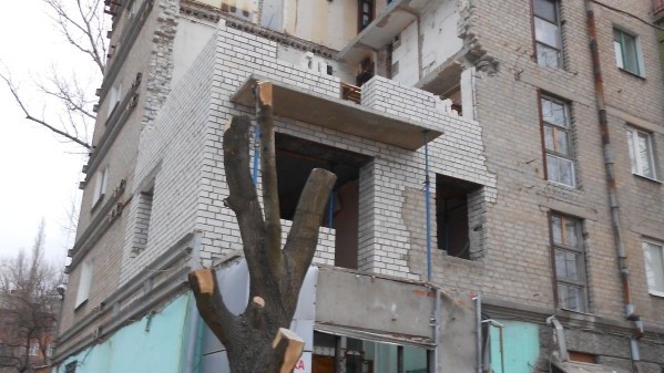 Луганськ у лютому виглядає похмуро