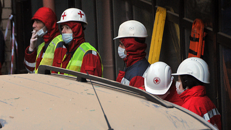 Під завалами в Шевченківському районі Києва відселеного п'ятиповерхового будинку можуть бути ще одна або дві людини