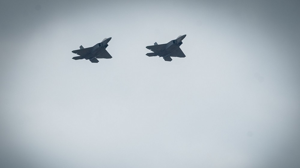 Американські винищувачі піднялися в небо для перехоплення "заблукалих" російських штурмовиків