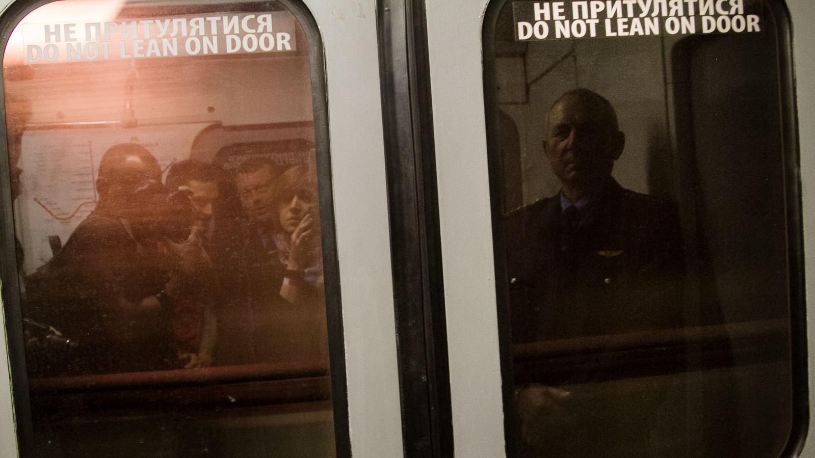 Поезд метро не останавливается на станции "Львовская брама"