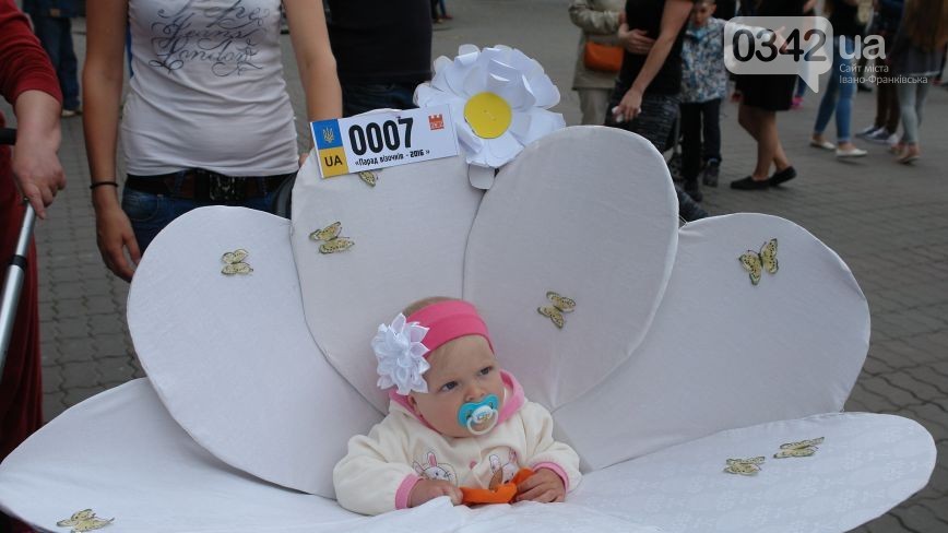 Парад візочків в Івано-Франківську