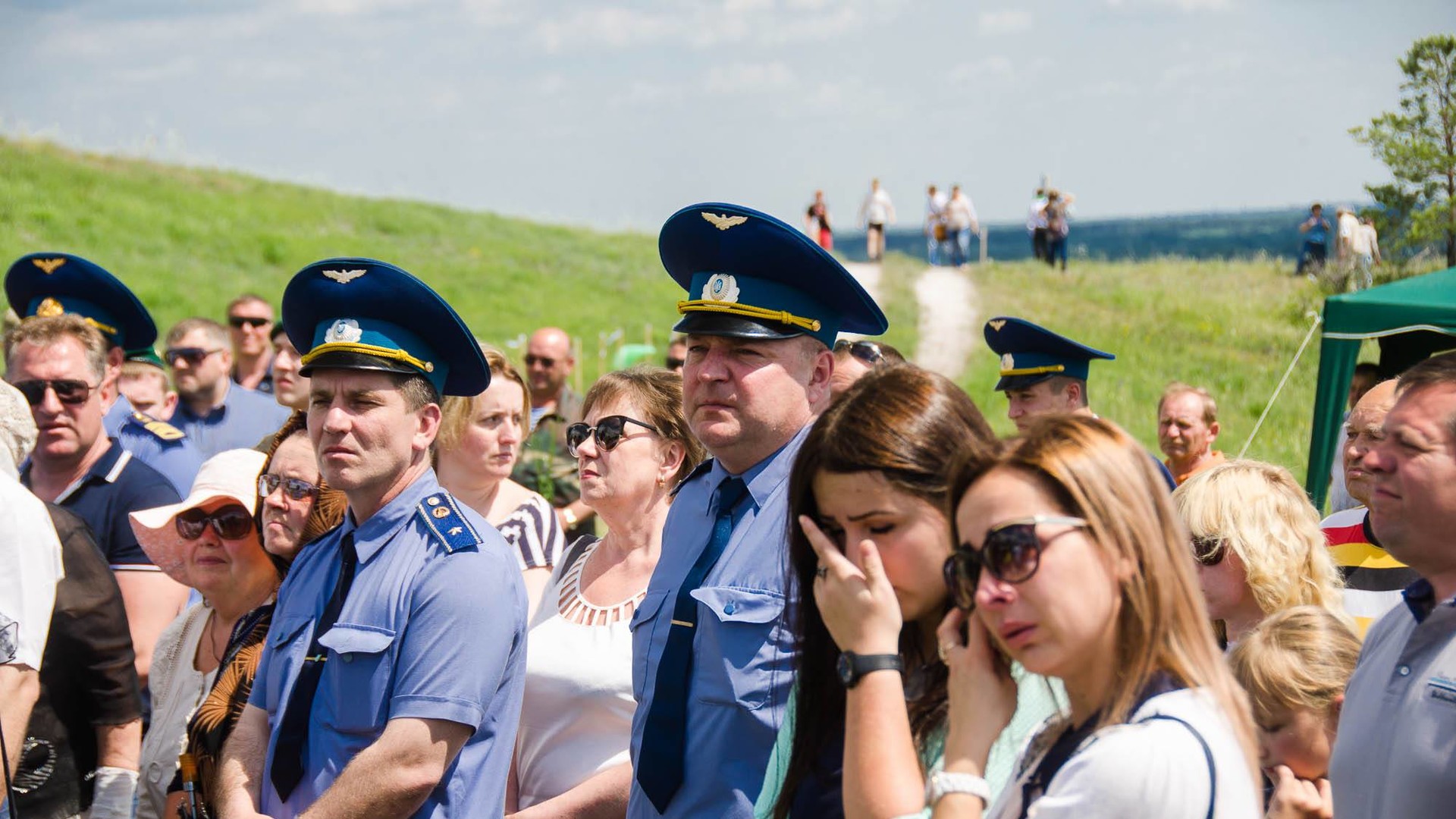 Меморіал називається "Скорботний янгол"