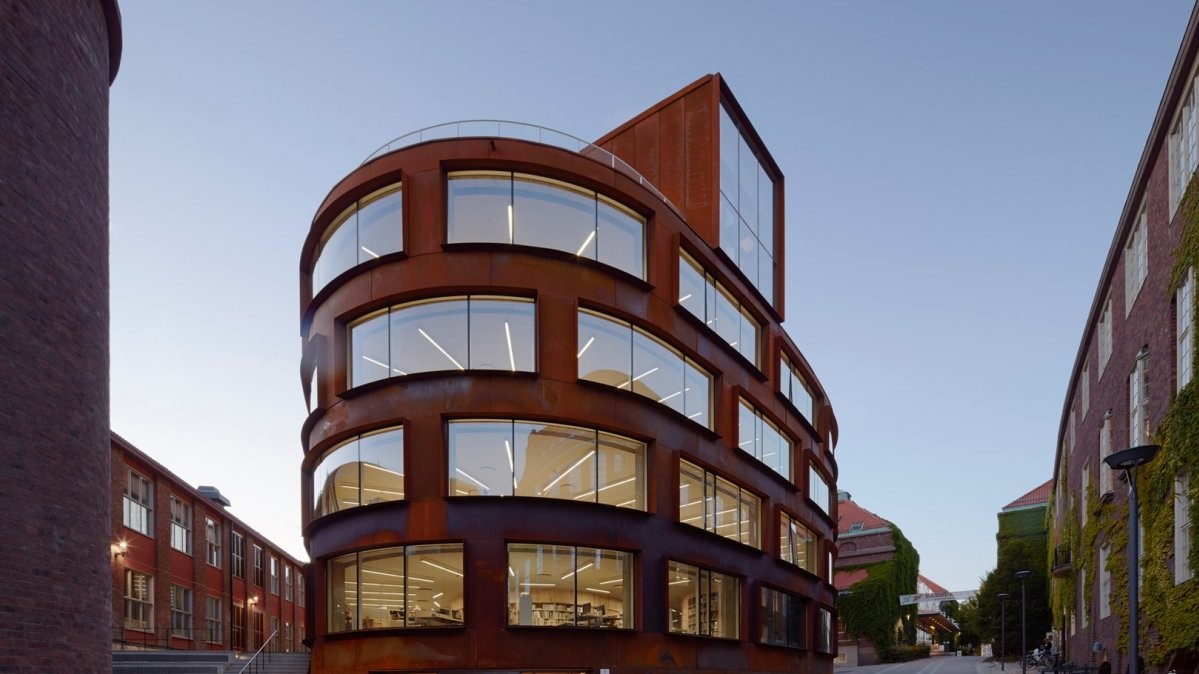 Краща будівля навчального закладу. Нова школа архітектури в Королівському технологічному інституті в Стокгольмі, Швеція. Автор Luxigon