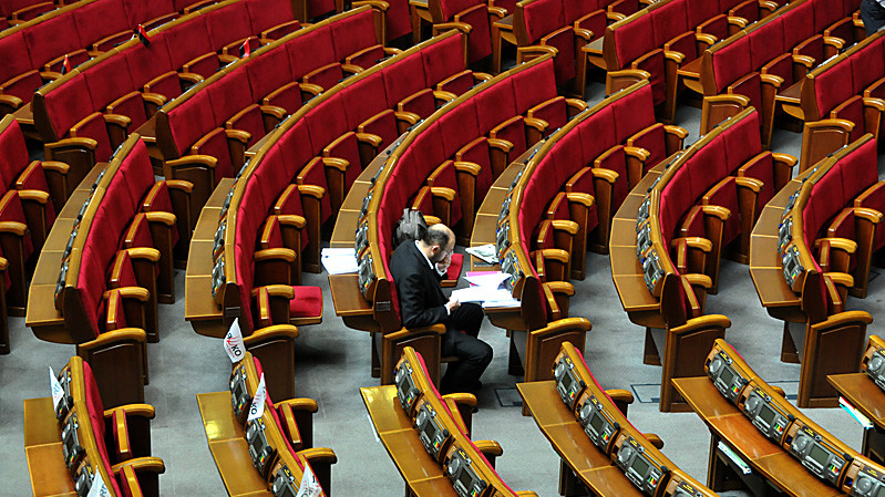 Лідери фракцій поки у сесійній залі відсутні