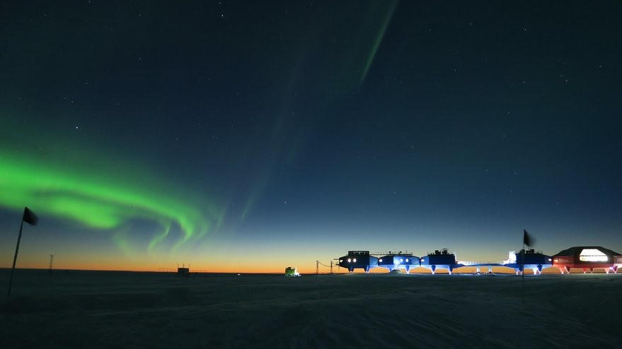 Фото Richard Inman. Северное сияние в Антарктике