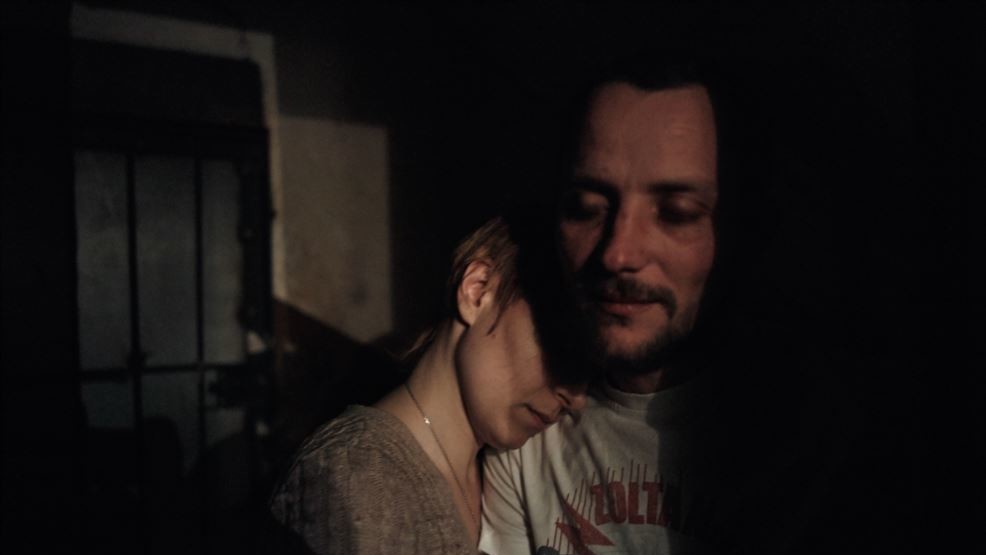 Олексій в полоні у бойовиків був змушений приховувати свій ВІЛ-позитивний статус. Дружина таємно передавала йому ліки