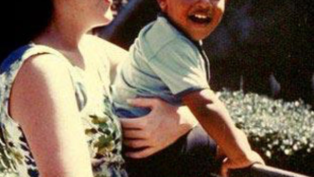 Маленький Баррі з мамою