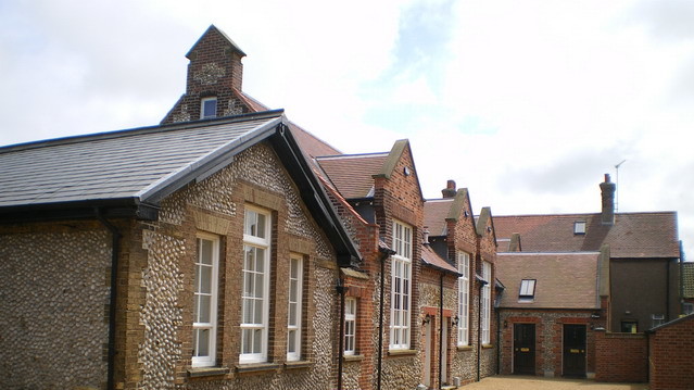 Бернхам Маркет, Англия