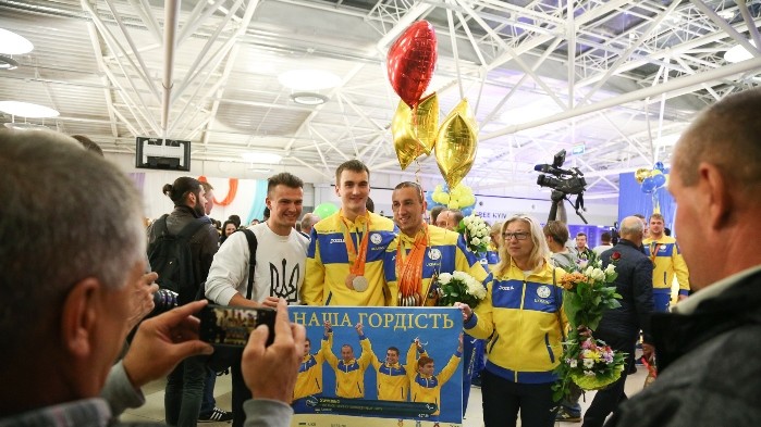 Зустріч паралімпійської збірної в аеропорту