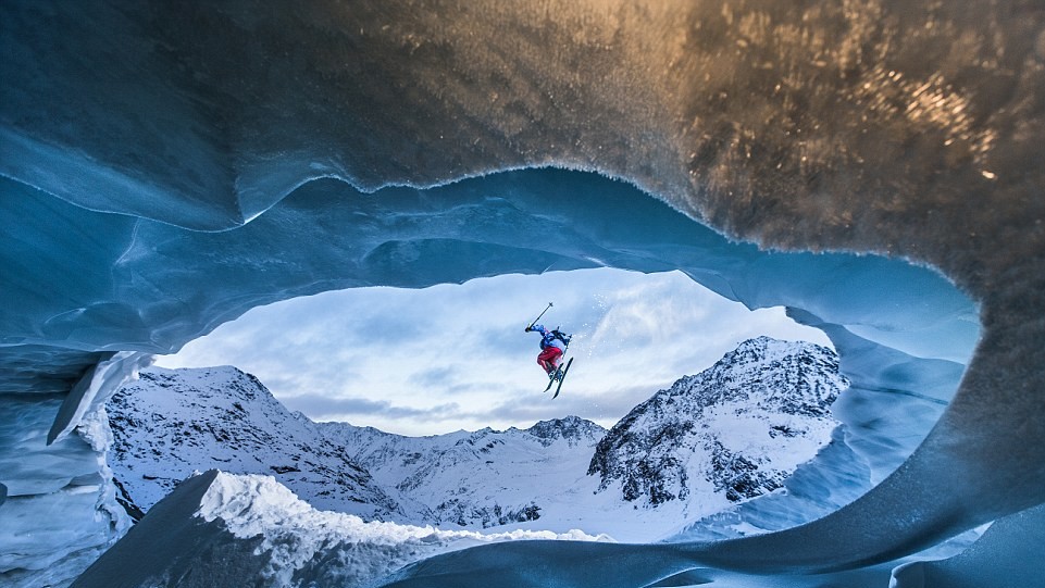 В книге собраны лучшие пейзажи от фотографов National Geographic