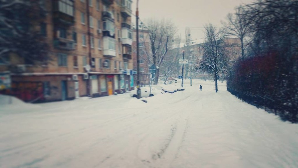 Зима все ще не покинула Україну