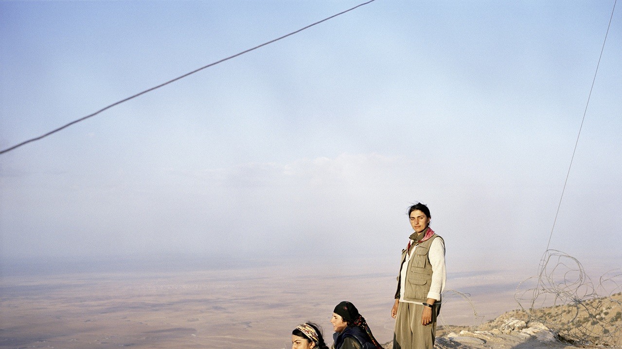 Фото: Соня Хамад. Із серії Women, Life, Freedom про курдських жінок, що беруть участь у збройній боротьбі з ИГИЛ