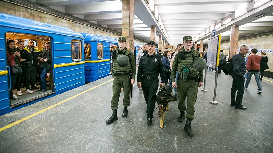 Киевское метро усиленно патрулируют