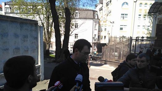 Омелян рассказал о партийном чате НФ