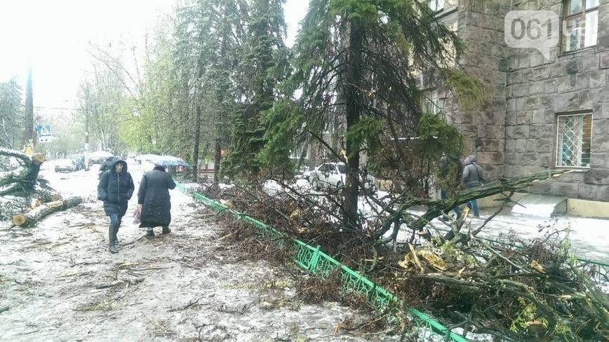 Циклон все ще загрожує Україні