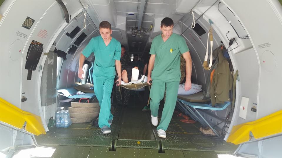 На лікування в Німеччину відправлена чергова група поранених українських військових