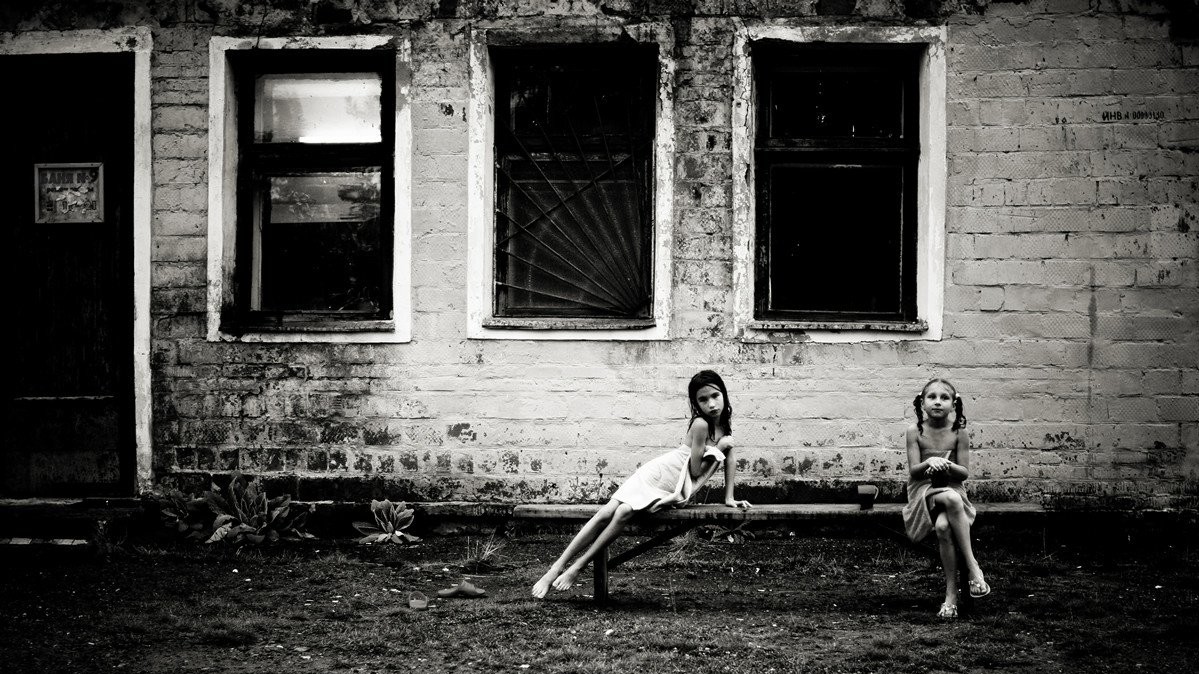 Номінація «Компроміс», 2 місце: Юрій Притиск (Росія) — "Сестри"