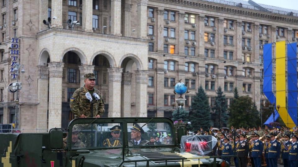 У Києві розпочався військовий парад