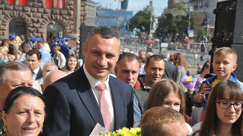 Великий брат стежить за киянами за допомогою шести тисяч камер (деякі з них настільки розумні, що впізнають громадян з першого погляду)
