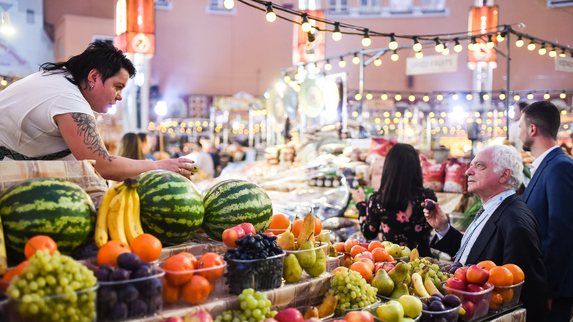В Києві на Бесарабці пройшло відкриття форуму YES