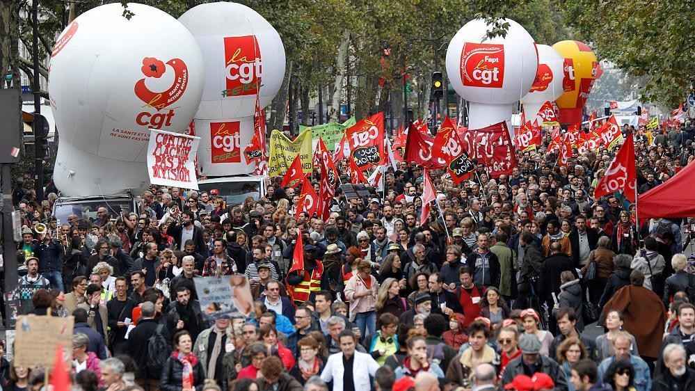 Профсоюзы призывают французских бюджетников снова выйти на улицы 19 октября