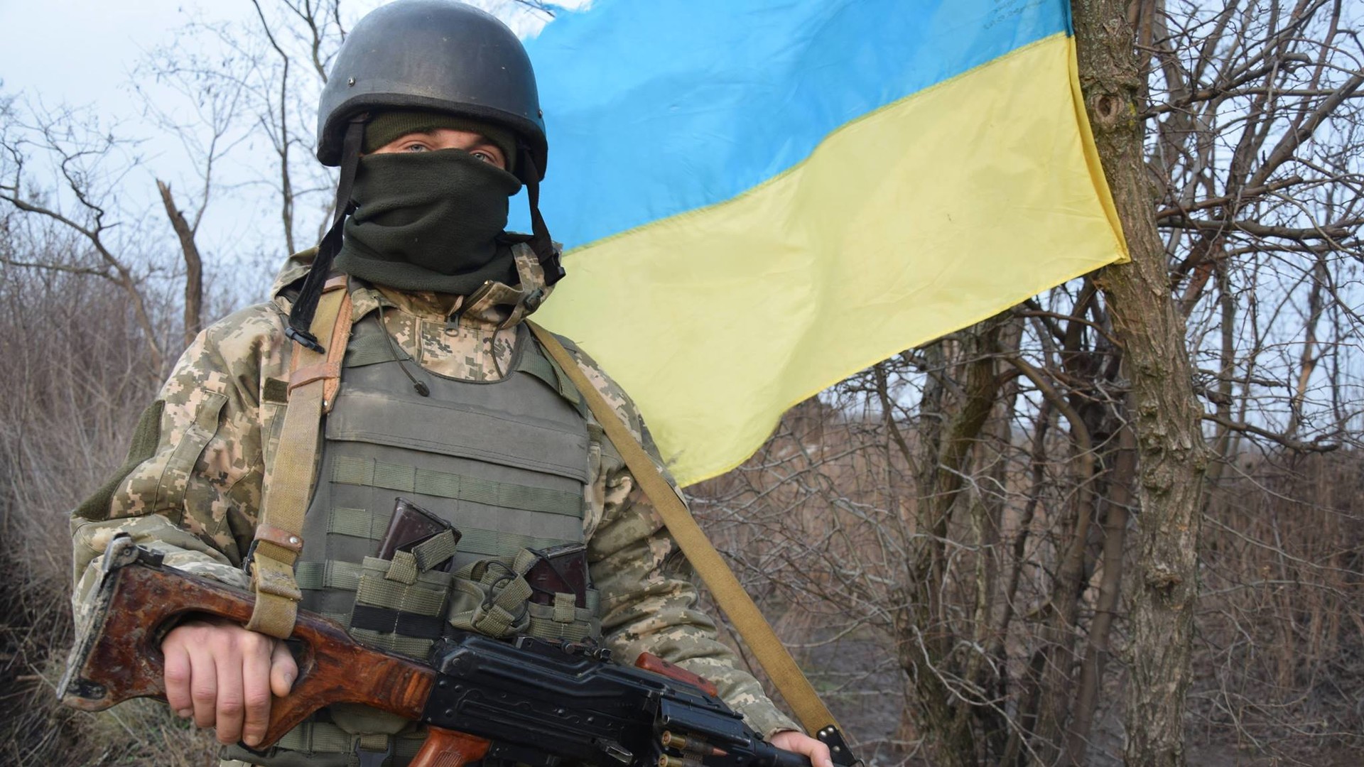 Унаслідок ворожих обстрілів дістав поранення один український військовий