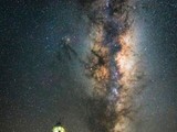 Млечный Путь над маяком в Тасмании Фото: James Stone/National Maritime Museum