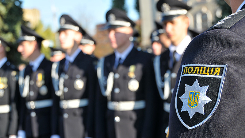 Зарплати поліцейських і рятувальників у новому році складуть понад 9 тисяч гривень